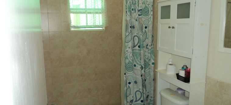 Hotel 4 Coverley Crescent Barbados : Photo 