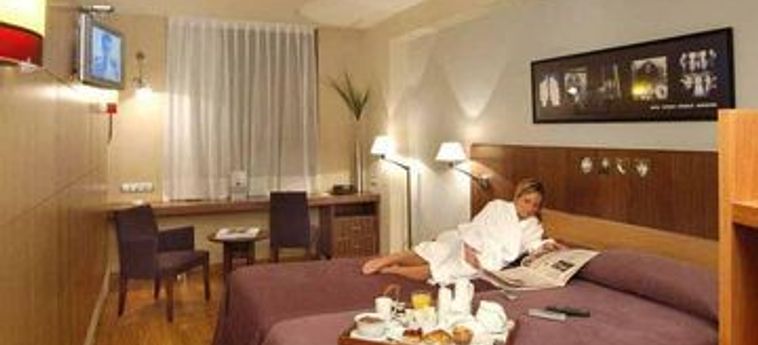 Hotel Evenia Rossello:  BARCELLONA
