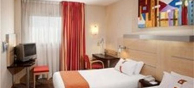 Hotel Holiday Inn Express Barcelona-Montmelo:  BARCELLONA
