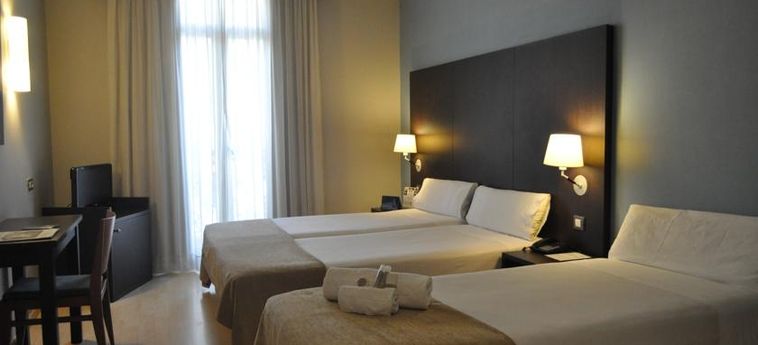 Hotel Oriente Atiram:  BARCELLONA