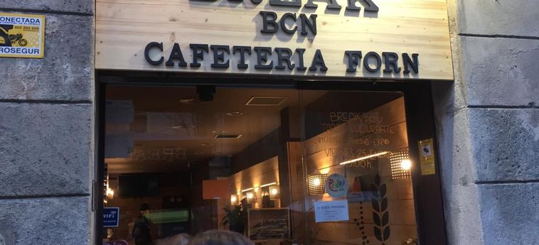 Hotel Break Bcn - Hostal & Coffeebar:  BARCELLONA