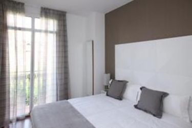 Mh Apartments Suites:  BARCELONA