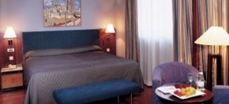 Hotel Chic&basic Velvet:  BARCELONA