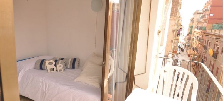 Bedcelona Beach Club & Rooms - Hostel:  BARCELONA