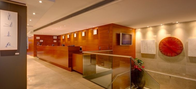 Hotel Acevi Villarroel:  BARCELONA