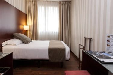 Hotel Zenit Borrell:  BARCELONA