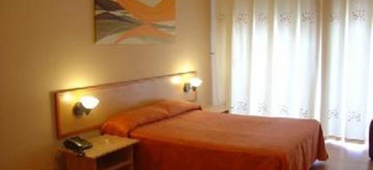 Hotel Apartamentos Vilaret:  BARCELONA