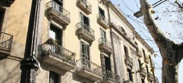 Las Ramblas Bacardi Apartments:  BARCELONA