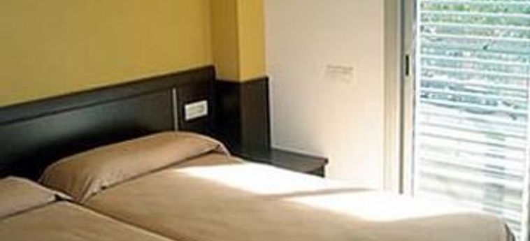 Hotel Apartaments Descans:  BARCELONA