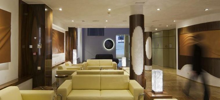 Ako Suites Hotel:  BARCELONE