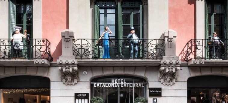 Hotel Catalonia Catedral:  BARCELONE