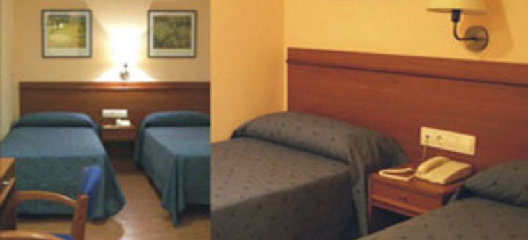 Hotel Hostal Canigo:  BARCELONE