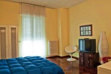Hotel Melo Accommodations:  BARI