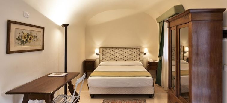 Hotel Mercure Villa Romanazzi Carducci:  BARI
