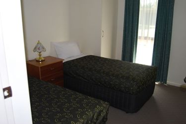 Hotel Sportsmans Motor Inn:  BAROOGA - NEW SOUTH WALES