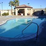 HOLIDAY INN EXPRESS HOTEL & SUITES BARSTOW 2 Stars
