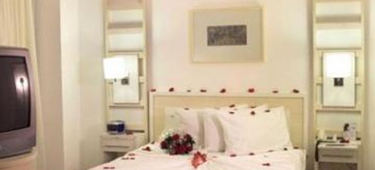 Hotel Comfort Suites Alphaville:  BARUERI