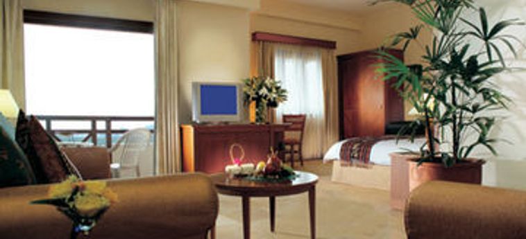 Hotel Holiday Inn:  BATAMI ISLAND