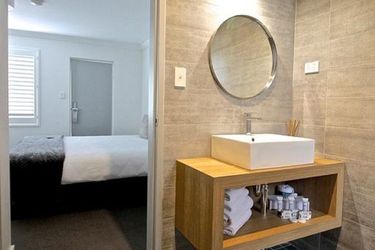 Hotel Quays:  BATEMANS BAY - NEW SOUTH WALES