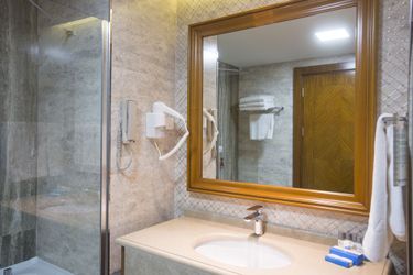Hotel Wyndham Batumi Batumi: Photo 