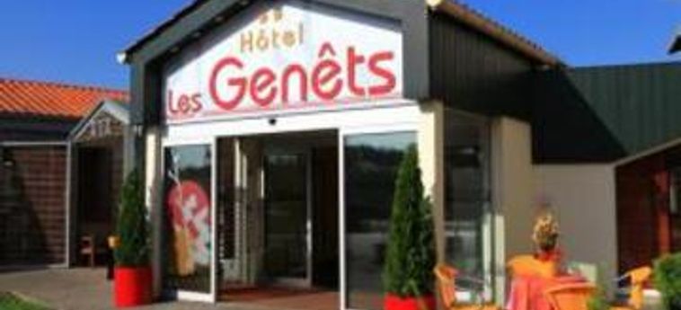 HOTEL RESTAURANT LES GENETS 2 Etoiles