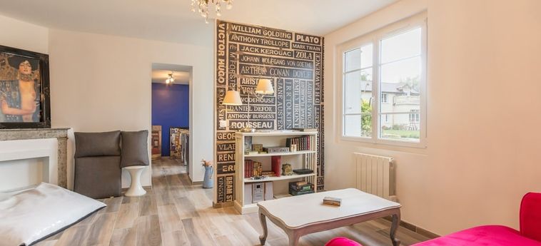 Hotel Escale De Jules &Amp; Lily -L'appartement- Beaune: Foto 