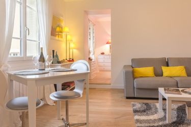 Hotel Escale De Jules &Amp; Lily -L'appartement- Beaune: Photo 