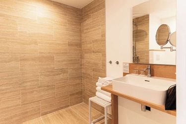 Hotel Voco Beaune – Cité Des Vins By Ihg Beaune: Photo 