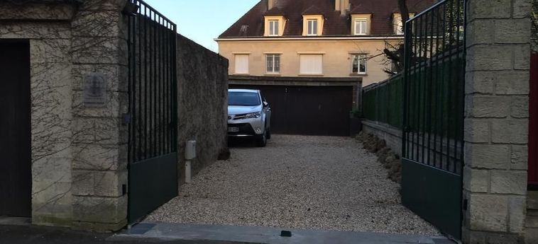 Hotel Chambres D Hôtes Au Coeur De Beauvais Beauvais: Foto 