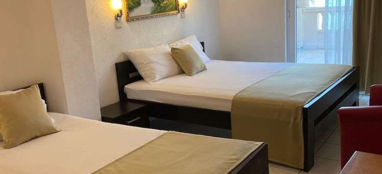 Hotel Kuc:  BECICI