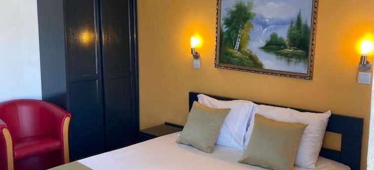 Hotel Kuc Becici : Photo 