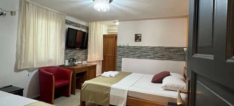 Hotel Kuc Becici : Photo 