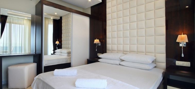 Hotel Shine Becici: Photo 