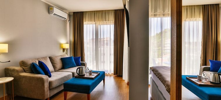 Hotel Lusso Mare:  BECICI