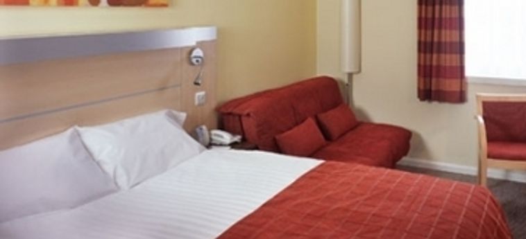 Hotel Express By Holiday Inn Bedford:  BEDFORD