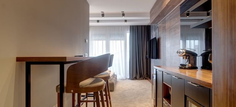 Hotel Black Pearl Luxury Suites:  BELGRAD
