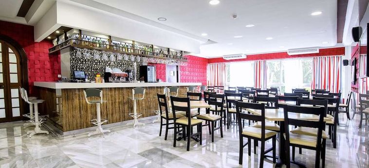 Hotel First Flatotel International Benalmadena - Costa Del Sol: Foto 