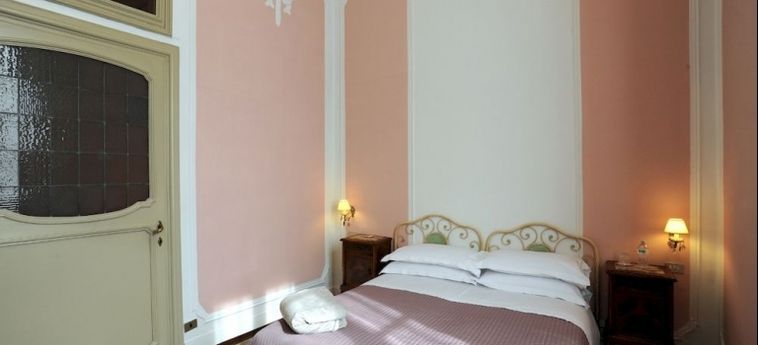 Hotel Antica Dimora B&b In Historic Residence:  BERGAMO