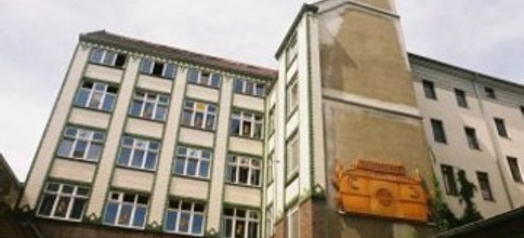 Mitte's Backpacker Hostel:  BERLIN