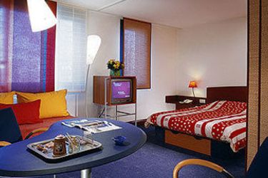 Hotel Suite Novotel Berlin Potsdamer Platz:  BERLIN