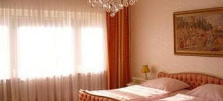 Villa Toscana Hotel & Apartments:  BERLIN