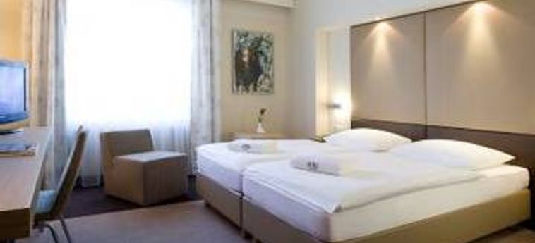 Hotel Estrel Berlin  Berlin : Photo 