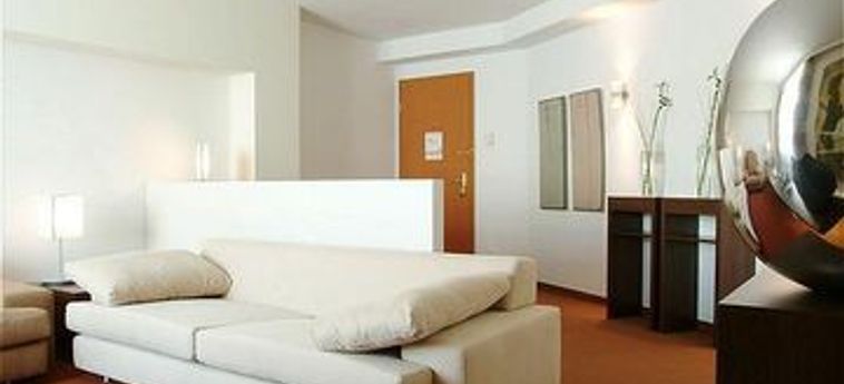 Hotel Estrel Berlin  Berlin : Photo 