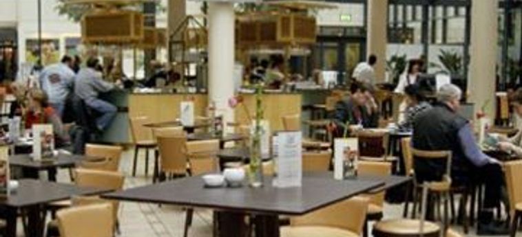 Hotel Estrel Berlin  Berlin : Photo 