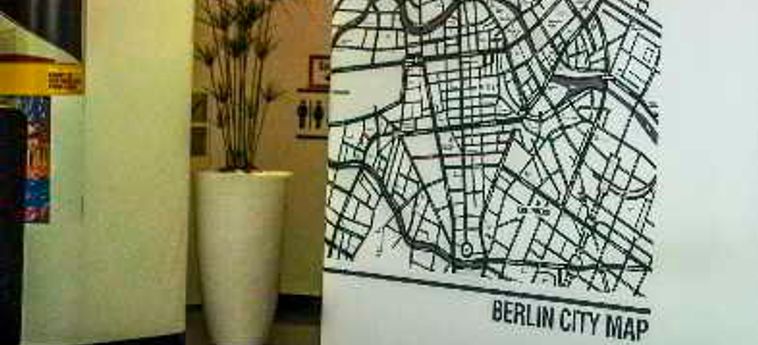 Hotel Gat Point Charlie:  BERLIN
