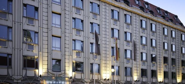 Hotel Sofitel Berlin Gendarmenmarkt:  BERLINO