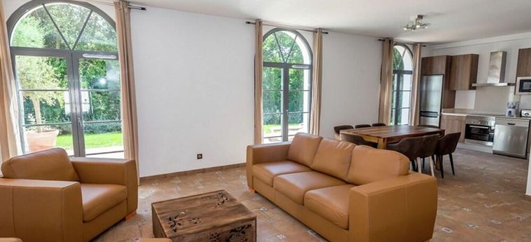 Hotel Beautiful Villa With Terrace In The Surfing Town Of Biarritz Biarritz : Photo 