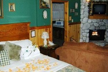 Hotel Cathy's Cottages:  BIG BEAR LAKE (CA)