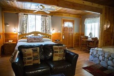Hotel Sleepy Forest Cottages:  BIG BEAR LAKE (CA)
