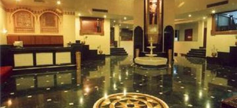 Hotel Raj Vilas Palace:  BIKANER